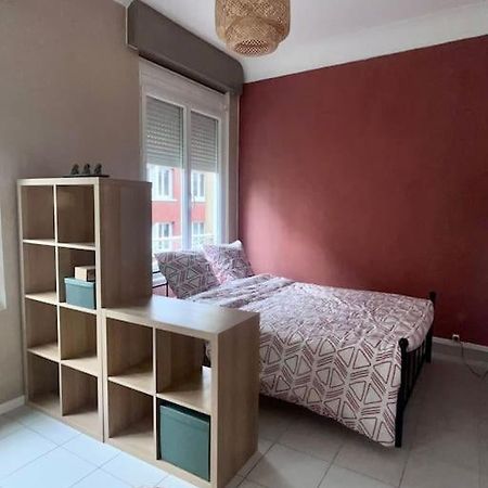 Studio Douillet En Hyper Centre Валансьен Экстерьер фото